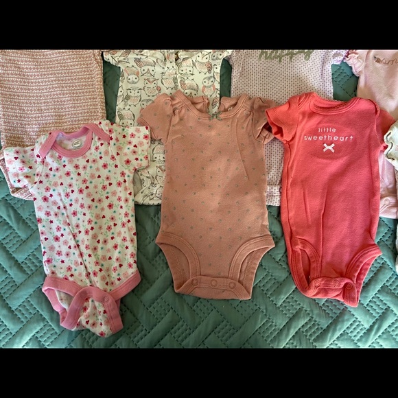 Newborn bundle - Picture 3 of 5